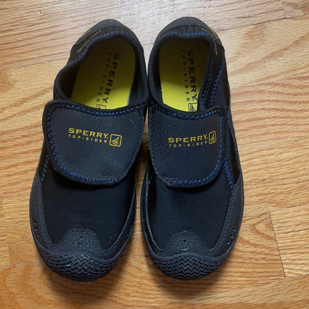 SPERRY TOP-SIDER Boys “Tide Hopper” Water Friendly Shoes Size 13